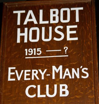 The story in words, music and poetry of the house in Poperinge, Belgium which became a haven in hell for thousands of British troops during the First World War.