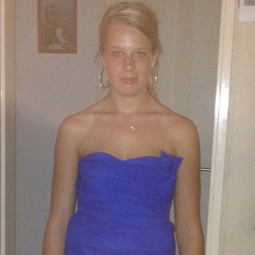 sannnehuyser's profile picture. leef vandaag, zorgen is voor 
morgen die er gaan komen, geniet van elk uur voor je het weet is het zo voorbij,