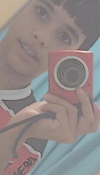 Eu preciso sonhar e ficar feliz  , Do que ficar triste no  mundo real . ( MC Guime )