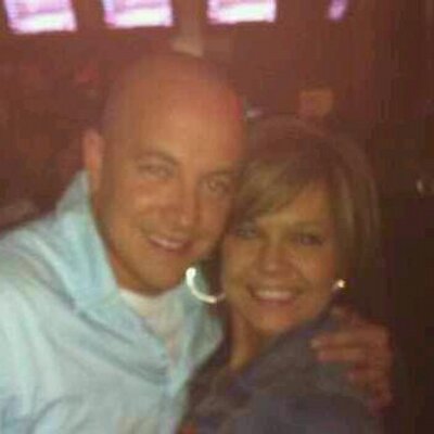 Profile Picture of Amanda Cox (@amandasorrell10) on Twitter