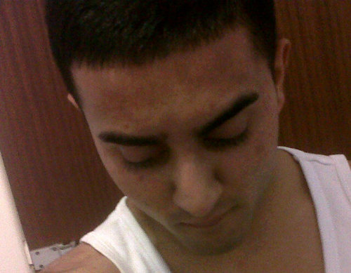 yaasin_muhammed's profile picture. 18- muslim, I follow back :) Not to sure what direction my life is going, but follow and find outt