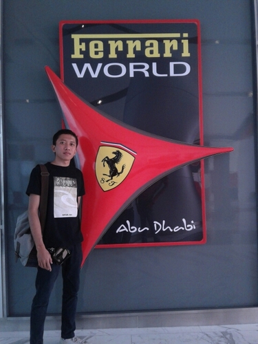 dcanggih's profile picture. may life must better than yesterday