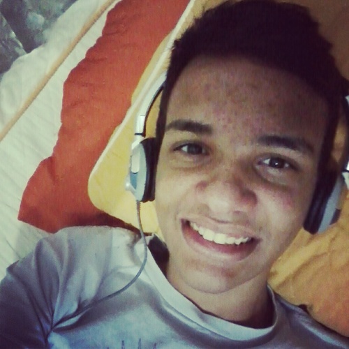 Evangélico, santista e baiano :)