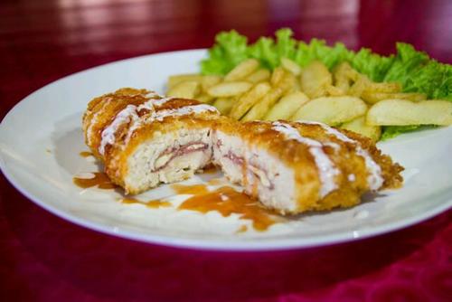 OPEN @ 16.00- 23.00 
Jl.Damai, Jl.watugede,timur jimbaran 
Yogyakarta. Pin : 20F9C556 . Follow us for more Info :)
