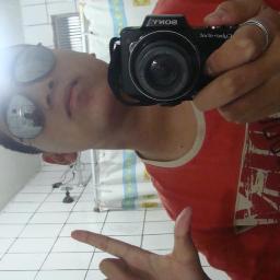 Lucas080897's profile picture. Mas se eu sorrir é por você (8'