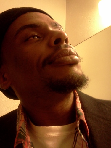 I'm a man who lives life seeing men and woman as equals. A poet, a political activists, an uncle, yo Hood Environmentalist, a free spirit and a lover!