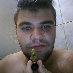 Me preocupo mais com a minha consciência do q com a minha reputação. Porqe sua consciência é o q eu sou,e a reputação é oq eles pensam e isso e problema deles