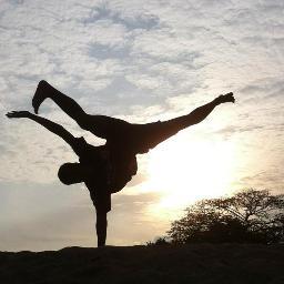 SuperLightZ's profile picture. Hai~ 22 years old Cloud enthusiast! love to take pictures of the landsacpe and sunsets :3 check out my insta! @SuperLightZ