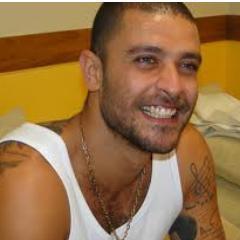 SAMBAMUSIC's profile picture. ♥ EXISTEM PESSOAS QUE TEM O DOM DE SE TORNAREM #INESQUECÍVEIS E VOCÊ @diogo_nogueira É UMA DESSAS PESSOAS ♥