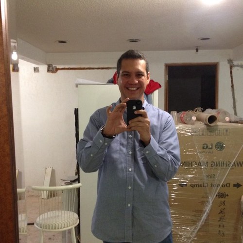 vicsexdf's profile picture. WhatsApp 55 2728 5935