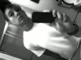 Brittany. 18. Senior. Happily taken. :)
#Pride #BrantleyGilbert