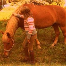 StringsnHarmony's profile picture. My passion: worship Jesus w my life through Music & Service,2 live 4 His glory! 2 reach those that don't know yet of His love & hope, 2 draw them closer 2 Him!