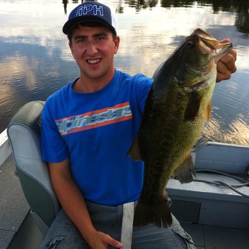 BZurkan's profile picture. Outdoorsmen and currently attending Police Foundations.- From shootin cans to casting a line