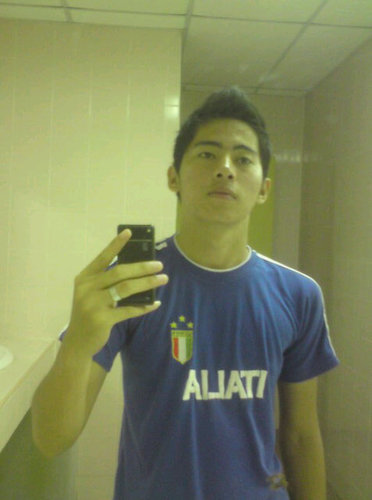 I'm just simple n normal guy,not more than that..if want to know more about me...just bbm me..22fb0657.