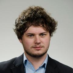 Euro-Aussie communications dude, analyst, journalist, auditor, bass player, french learner and caffeine enthusiast.