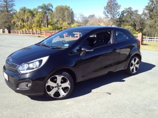 Twitter page dedicated to sharing admiration to the beautiful Kia Rio here in sunny Australia!