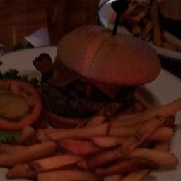 bon84394060's profile picture. 