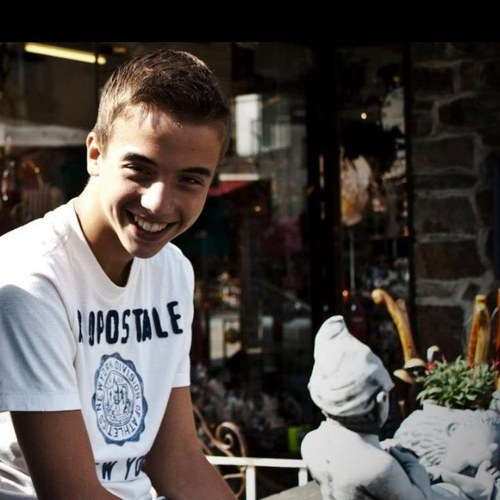 dekockjordy10's profile picture. This Privacy Policy addresses the collection and use of personal information - http://t.co/ua9WtItz