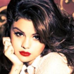 #selenator #lovatic #smiler #swiftie :)