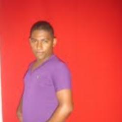 Sou uma pessoa bacana, humilde, sem maldade no coração, simpático, alegre, independente, de bem com a vida, amo meu emprego enfim sou feliz.
