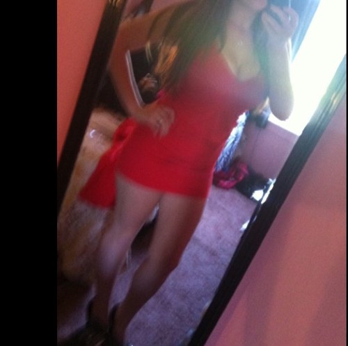 Stonner, College Freshman, Country Mouse in the City, Young, Cute, Fearless, Modern Day Hippie✌❤ #teamfollowback #teamiphone #team420