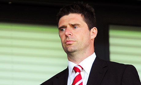 I'm attempting to gain support through this twitter account in order for Sky to sack Niall Quinn. He just cannot continue to commentate on live games. Follow.