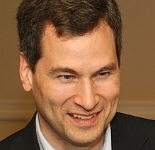 PogueBook's profile picture. This is the account I use for live tweeting my NOVA specials on PBS! Hi there!