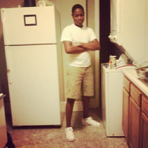 living life chilled mind ma business and cool wants you get to no me #follow me and i will follow back thats about it