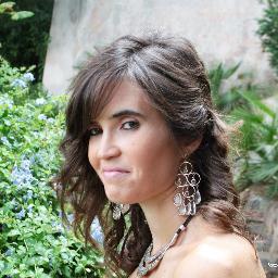Licenciada en Publicidad y Relaciones Publicas. Apasionada por la fotografía. Vive cada minuto como si fuera el último.