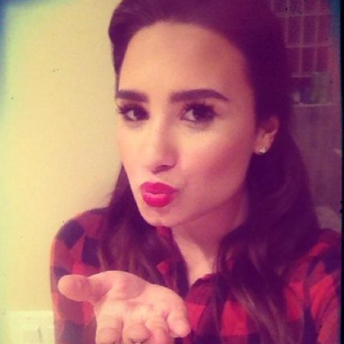 @ddlovato ❤