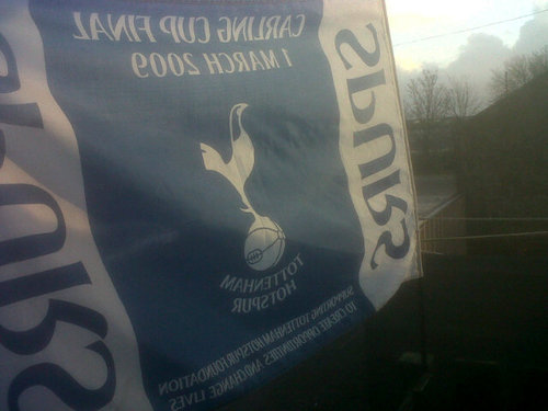 happily married...three fantastic kids....spurs fan....pub landlord....