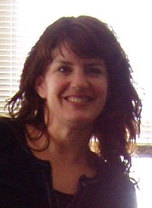 LisaVFineArt's profile picture. Oil Paintings, Vineyards, Flowers, Sandpoint Idaho Landscape, California Coast. Snowboarding is my other love, lol of course my family is soo cool too