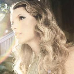Amo o número 13 . Amo a Taylor Swift e odeio a Manu gavassi então se for fã da Gavassi nem me segui ta certo ?