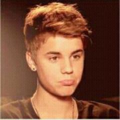 I AM Danilo Menezes Fa of @JustinBieber live in Rio de Janeiro and realize my dream on October 5, 2011 in Engenhão - RJ

Editor na Bieber Mania !