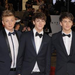IM IN LOVE WITH DISTRICT 3 ! BEEN A 3EEK SINCE 2010 #VoteForDistrict3 #Str3eekTeam #3eekArmy @District3music @Greg_District3 @Micky_District3 @Dan_District3 xx