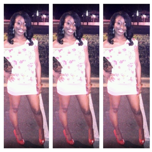 _its Mizz icyy// Statuz:Single// Age:20// #team FAMU cheerleader //#team SPOILED//#team DARKSKIN//Love to just be meh all day everyday...duces