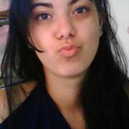 Nunca confunda o meu silêncio com fraqueza. Ninguém planeja um assassinato em voz alta.