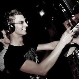 CrystalPlanet87's profile picture. 