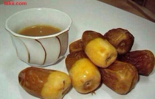 أما حضورٍ مع العالم يجملنا ،، ولا غيابٍ يذكرهم بماضينا.