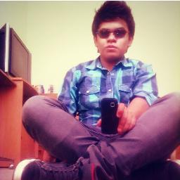 krlo0zzdecK7's profile picture. soy directioner boy what is there to live better'  sigueme al infinito y mas alla ;)