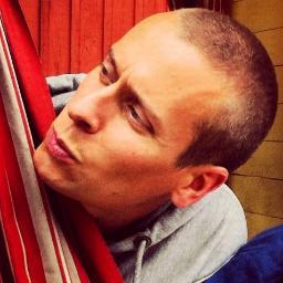 Gymnasielärare. Hotell- och turismprogrammet. Per Brahegymnasiet. 
Bor i Jönköping.