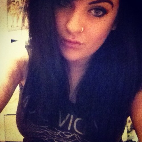 itslouthomson's profile picture. Lou, 21, Newcastle. 
I'm a realist, I'm a romantic ❤