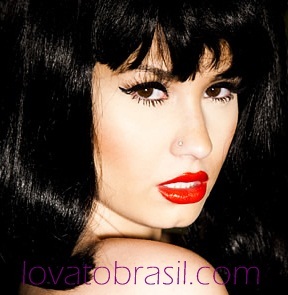 sua maior e melhor fonte de noticias sobre a cantora demi lovato !