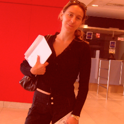 FabienneMASINI's profile picture. #Avocate, #IT et # social business, #pro bono, passionnée de #voyages, #création, #action humanitaire.