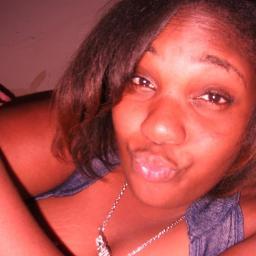 Chinnitra_'s profile picture. 