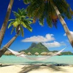 ALL OF OUR FOLLOWERS WILL GET  A FREE
 3 DAY 2 NIGHT VACATION GETAWAY/ DELUXE HOTEL ACCOMMODATION FOR 2!!! Get yours @ http://t.co/Weah8R0t It's yours on me.