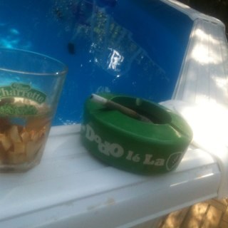 charretteids's profile picture. charrette j'étais, charrette je suis, charrette je resterais.Tout ce qui touche à la marque m'intéresse.
LA REUNION ET LA MUSIQUE FORME MON COEUR