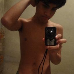 AMO SEXO, APESAR DE NUNCA TER FEITO!
Tenho 15 anos, MSN robert.lima69@hotmail.com mando fotos legais!