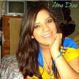 Sonreirle ala Vida; para qe ella nos sonria :D 
-Always Smile:D [♥]