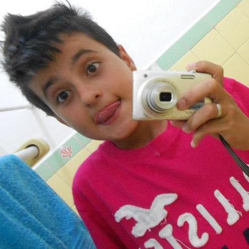 Eu não tenho culpa si esse é o meu defeito eu nasci para ser feliz i não perfeito.
msn:terciomatheus@hotmail.com